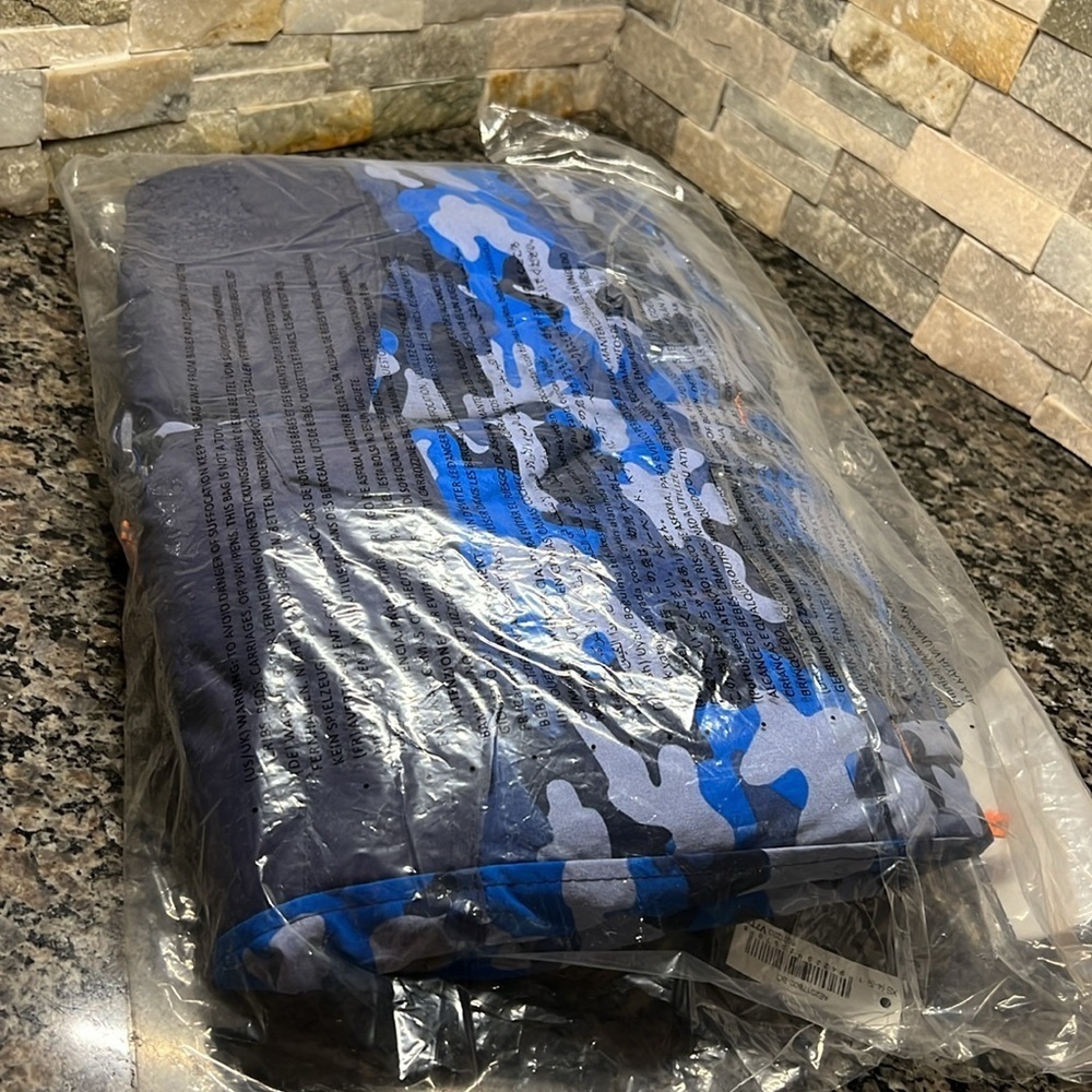Winter Water Resistant blue camo snow pants bibs boys NWT - Picture 3 of 3